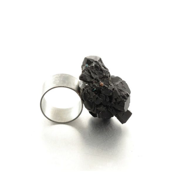 Wide black resin ring