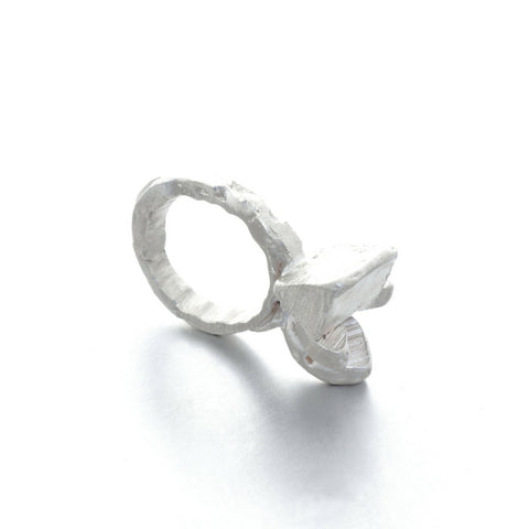 Irregular geometric silver ring by Izabella Petrut